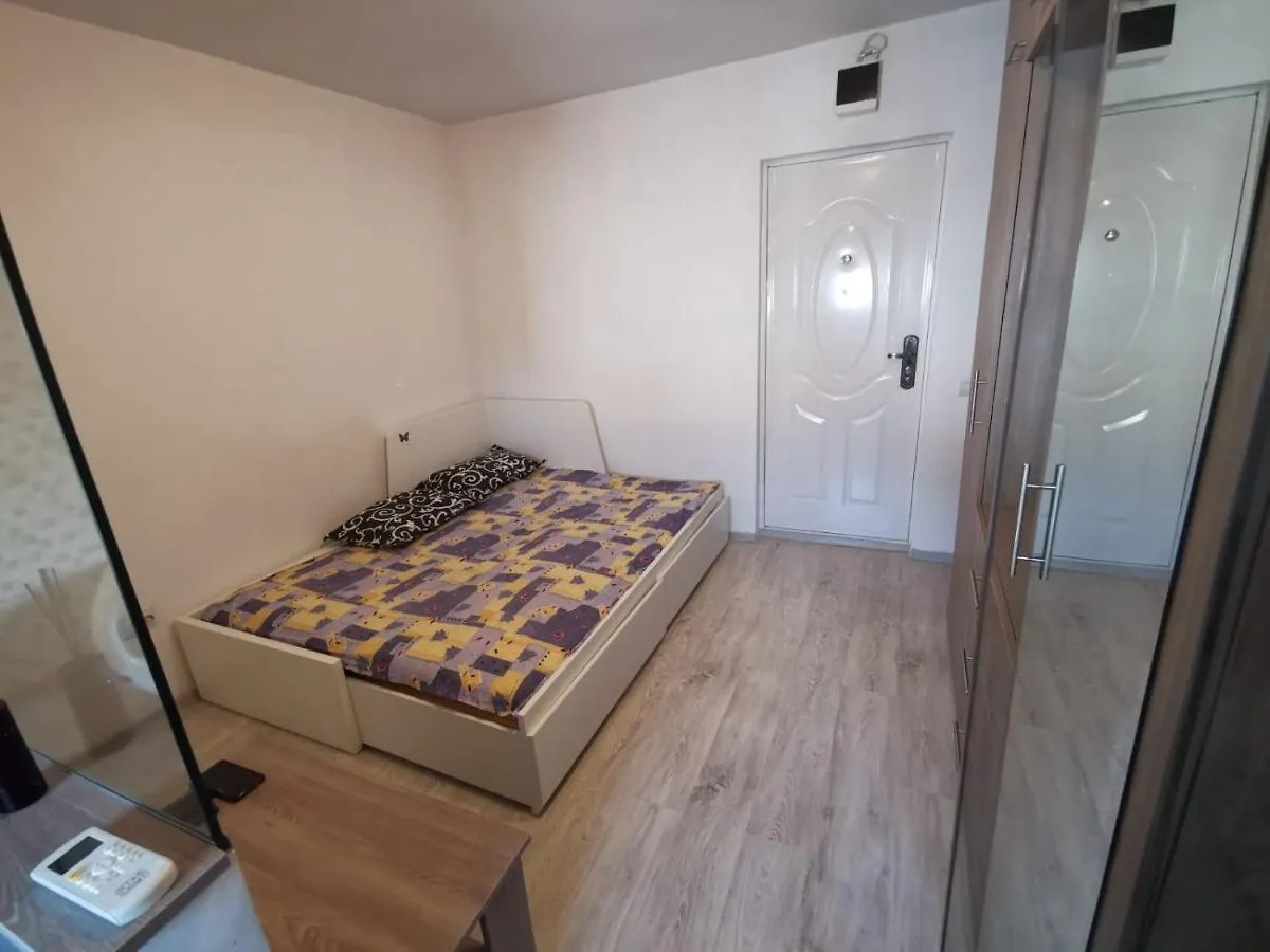 Holidays Inn Studio Bükreş 0*,  Romanya