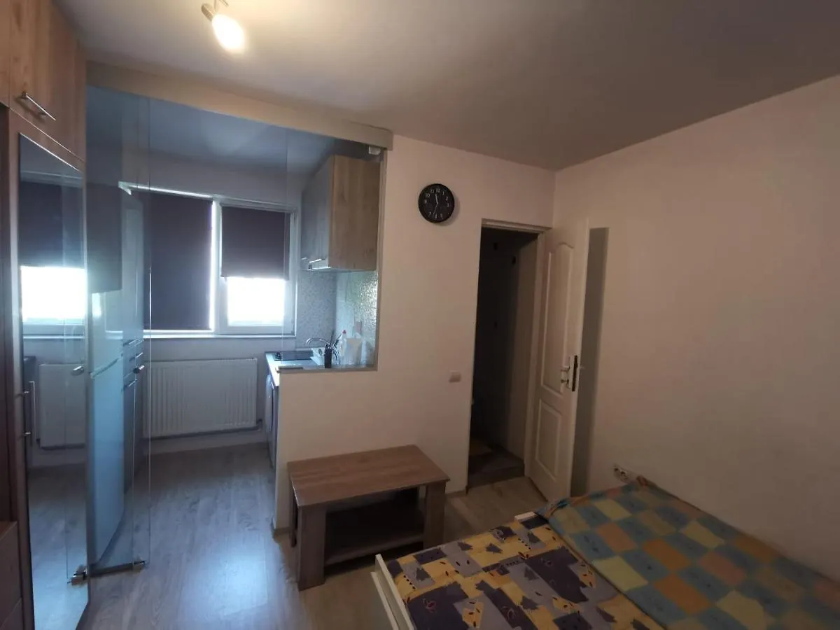 Holidays Inn Studio Bükreş Romanya